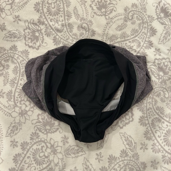 Lululemon Speed Up Low-Rise Shorts - Picture 6 of 6